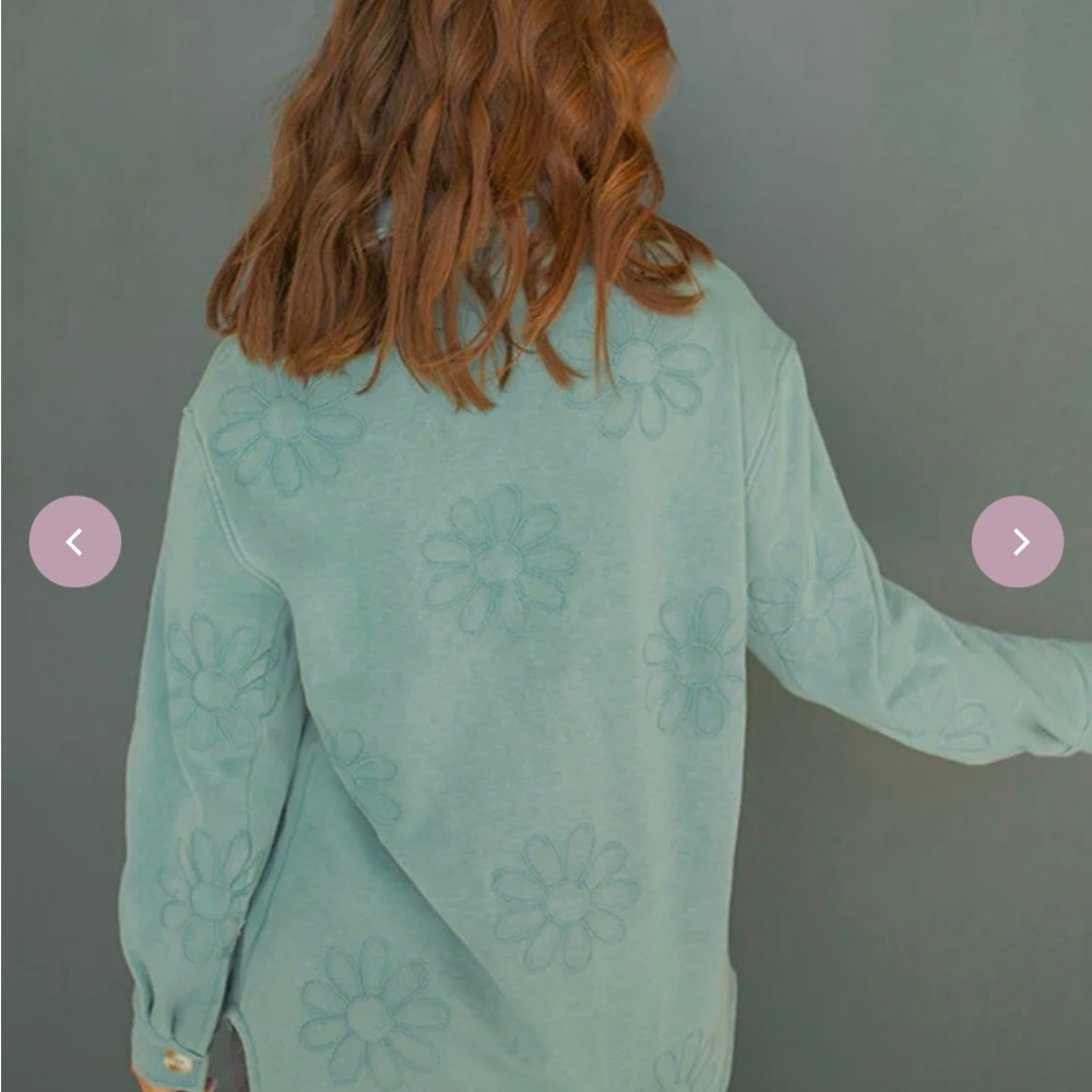 Shacket - Picture 9 of 9